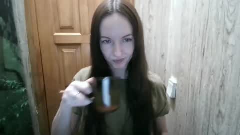 Snapshot of miliah chatting on January 13, 2025, 7:10 pm miliah online show from January 13, 2025, 7:10 pm