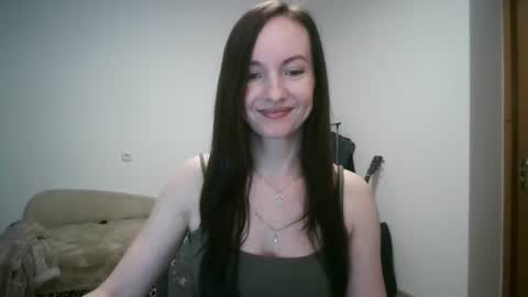Snapshot of miliah chatting on September 20, 2025, 7:37 pm miliah online show from September 20, 2025, 7:37 pm
