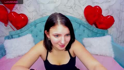 Snapshot of milinafox chatting on February 11, 2025, 10:59 am milinafox online show from February 11, 2025, 10:59 am