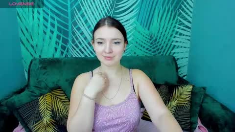 Snapshot of milinafox chatting on March 10, 2025, 1:12 am milinafox online show from March 10, 2025, 1:12 am