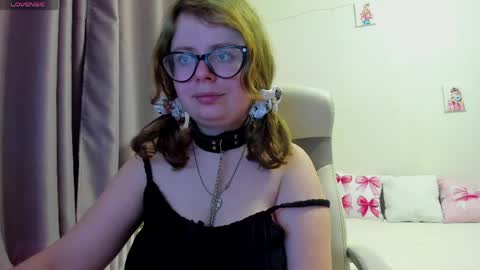 MilisaSweet online show from April 3, 2026, 7:34 pm