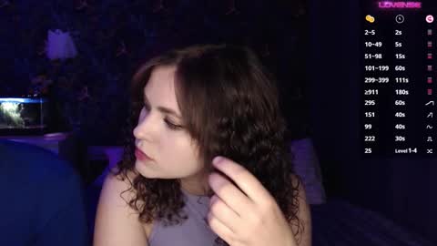 Stella and Neo online show from October 26, 2025, 4:18 am