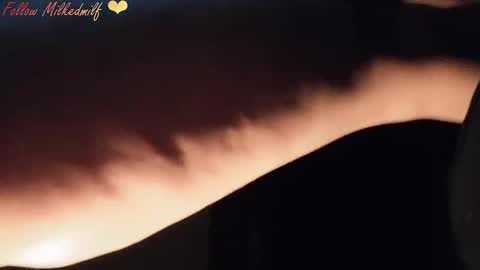 Snapshot of milkedmilf chatting on February 3, 2026, 6:40 am milkedmilf online show from February 3, 2026, 6:40 am