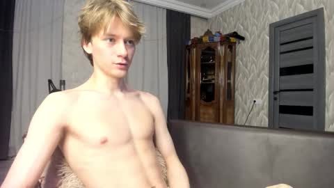 Isaac online show from February 14, 2026, 1:02 am