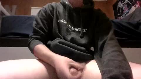 Snapshot of milkking420 chatting on November 3, 2025, 3:30 am milkking420 online show from November 3, 2025, 3:30 am