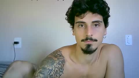 Snapshot of milkoffee chatting on December 11, 2024, 5:37 pm milkoffee online show from December 11, 2024, 5:37 pm