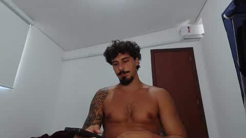 Snapshot of milkoffee chatting on February 11, 2026, 1:49 pm milkoffee online show from February 11, 2026, 1:49 pm