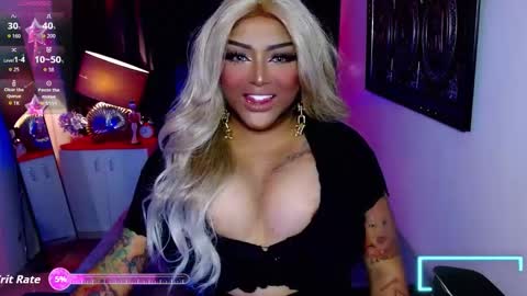 Snapshot of milkshakelavinia chatting on October 25, 2025, 2:35 pm milkshakelavinia online show from October 25, 2025, 2:35 pm