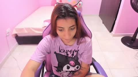Snapshot of milky__boobs69 chatting on November 15, 2025, 12:13 pm vale online show from November 15, 2025, 12:13 pm