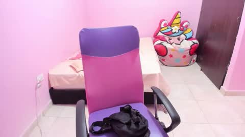 Snapshot of milky__boobs69 chatting on January 14, 2026, 12:44 pm vale online show from January 14, 2026, 12:44 pm