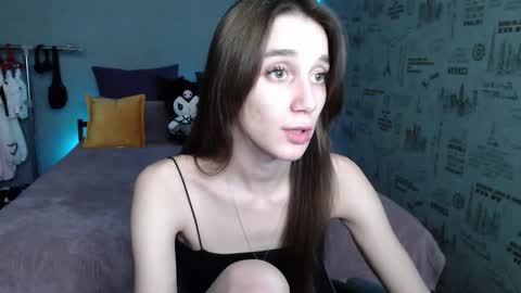 Milky online show from December 1, 2025, 11:59 am