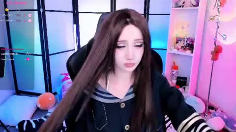 milky cute online show from June 26, 2026, 7:40 pm