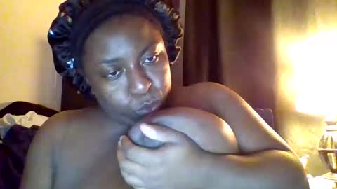 Snapshot of milkyway5555 chatting on January 9, 2025, 12:46 am Pretty wet brown online show from January 9, 2025, 12:46 am