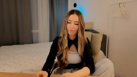 Eva online show from February 28, 2026, 3:29 am