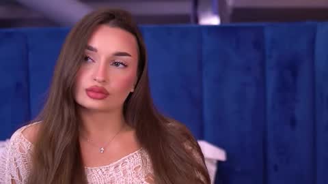 Milla online show from October 19, 2025, 4:24 am