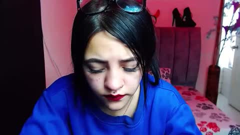 Snapshot of millacounisslosexanal chatting on October 2, 2025, 1:51 pm Violeta online show from October 2, 2025, 1:51 pm