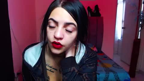 Snapshot of millacounisslosexanal chatting on October 9, 2025, 1:31 pm Violeta online show from October 9, 2025, 1:31 pm