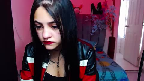 Snapshot of millacounisslosexanal chatting on October 11, 2025, 2:04 pm Violeta online show from October 11, 2025, 2:04 pm