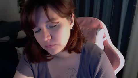 Milla online show from November 21, 2025, 4:49 pm