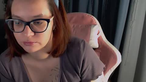 Milla online show from November 23, 2025, 5:13 pm