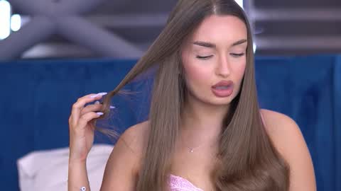 Snapshot of millaserene chatting on September 9, 2025, 5:40 am Milla online show from September 9, 2025, 5:40 am