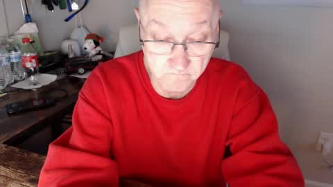 Snapshot of millenium0129 chatting on December 20, 2024, 1:36 am millenium0129 online show from December 20, 2024, 1:36 am