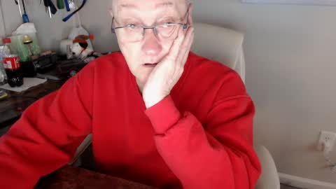 Snapshot of millenium0129 chatting on December 29, 2024, 2:49 am millenium0129 online show from December 29, 2024, 2:49 am