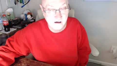 Snapshot of millenium0129 chatting on January 3, 2025, 12:22 am millenium0129 online show from January 3, 2025, 12:22 am