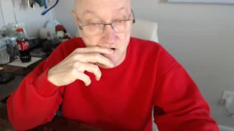 Snapshot of millenium0129 chatting on January 15, 2025, 7:44 pm millenium0129 online show from January 15, 2025, 7:44 pm