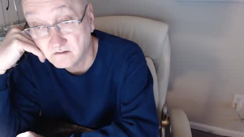 Snapshot of millenium0129 chatting on January 25, 2025, 2:26 am millenium0129 online show from January 25, 2025, 2:26 am