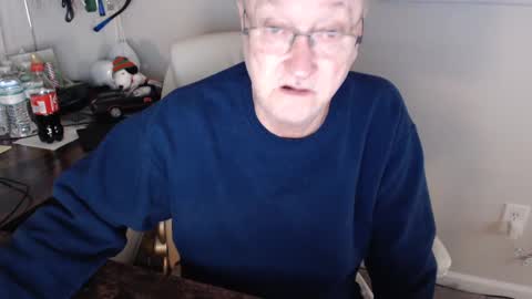 Snapshot of millenium0129 chatting on January 27, 2025, 12:12 am millenium0129 online show from January 27, 2025, 12:12 am