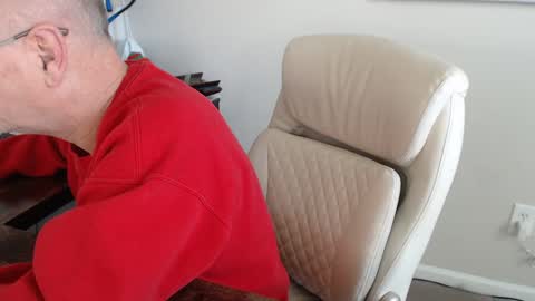 Snapshot of millenium0129 chatting on January 30, 2025, 5:17 pm millenium0129 online show from January 30, 2025, 5:17 pm