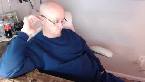 Snapshot of millenium0129 chatting on February 3, 2025, 1:30 am millenium0129 online show from February 3, 2025, 1:30 am