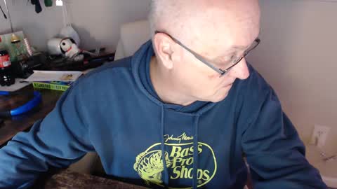 Snapshot of millenium0129 chatting on February 11, 2025, 1:41 am millenium0129 online show from February 11, 2025, 1:41 am