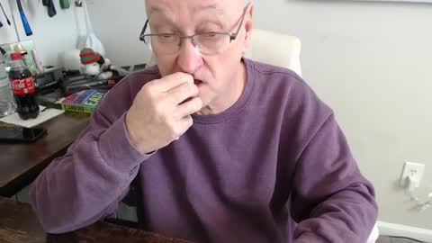 Snapshot of millenium0129 chatting on February 14, 2025, 3:36 pm millenium0129 online show from February 14, 2025, 3:36 pm