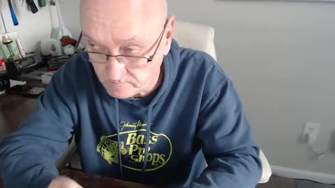 Snapshot of millenium0129 chatting on March 4, 2025, 2:42 pm millenium0129 online show from March 4, 2025, 2:42 pm