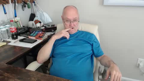 Snapshot of millenium0129 chatting on September 9, 2025, 5:01 pm millenium0129 online show from September 9, 2025, 5:01 pm