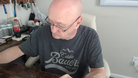 Snapshot of millenium0129 chatting on September 15, 2025, 3:45 pm millenium0129 online show from September 15, 2025, 3:45 pm