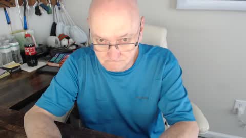 Snapshot of millenium0129 chatting on September 18, 2025, 6:10 pm millenium0129 online show from September 18, 2025, 6:10 pm