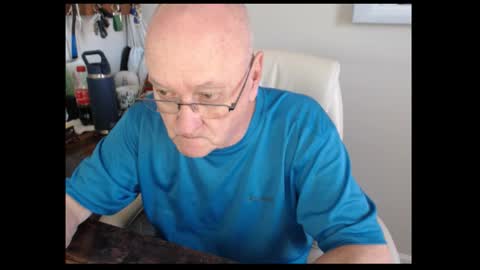 Snapshot of millenium0129 chatting on October 20, 2025, 6:19 pm millenium0129 online show from October 20, 2025, 6:19 pm