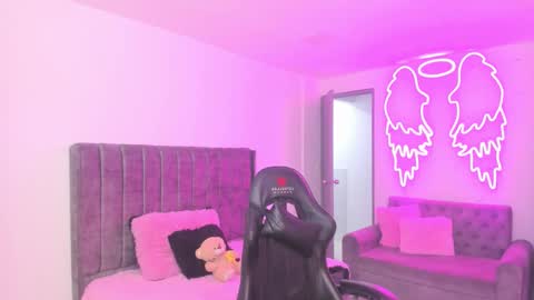 Snapshot of miller_silvana chatting on February 11, 2026, 12:21 pm miller_silvana online show from February 11, 2026, 12:21 pm