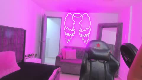 Snapshot of miller_silvana chatting on February 24, 2026, 12:03 pm miller_silvana online show from February 24, 2026, 12:03 pm