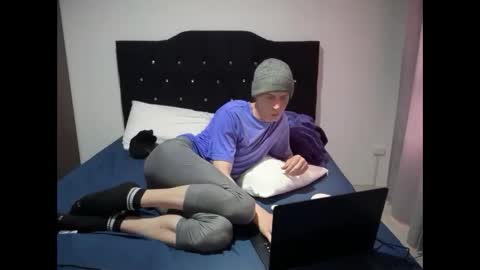 Snapshot of millerjdm chatting on October 23, 2025, 9:24 pm SlimnHungOH online show from October 23, 2025, 9:24 pm