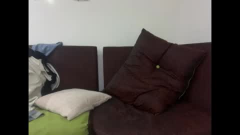 Snapshot of millerjdm chatting on November 12, 2025, 10:41 pm SlimnHungOH online show from November 12, 2025, 10:41 pm