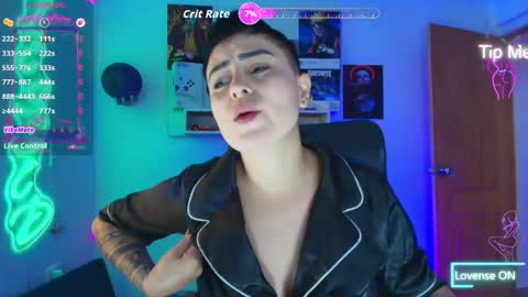 Im girl my name is Johana  online show from April 10, 2026, 12:32 pm