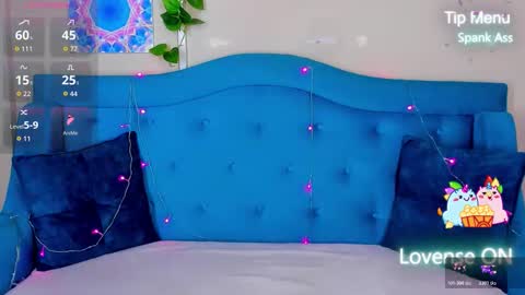 Snapshot of millibrooks chatting on December 1, 2025, 1:32 am Milly online show from December 1, 2025, 1:32 am