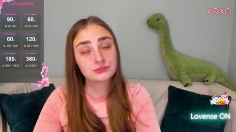 Snapshot of millibrooks chatting on February 19, 2026, 1:23 am Milly online show from February 19, 2026, 1:23 am