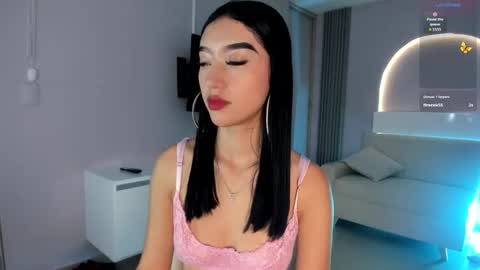 Snapshot of millieskinny_ chatting on October 9, 2025, 11:47 pm Ana Maria online show from October 9, 2025, 11:47 pm
