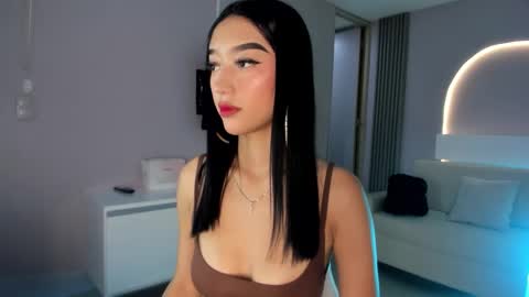Snapshot of millieskinny_ chatting on October 15, 2025, 11:05 pm Ana Maria online show from October 15, 2025, 11:05 pm