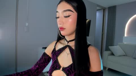 Snapshot of millieskinny_ chatting on October 21, 2025, 11:38 pm Ana Maria online show from October 21, 2025, 11:38 pm